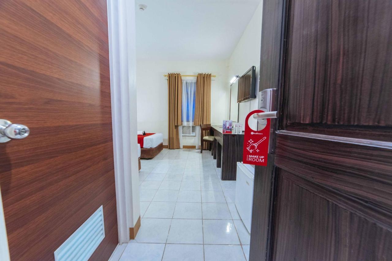 Reddoorz Premium @ The Ritz Garden Oases Ξενοδοχείο Davao City Εξωτερικό φωτογραφία