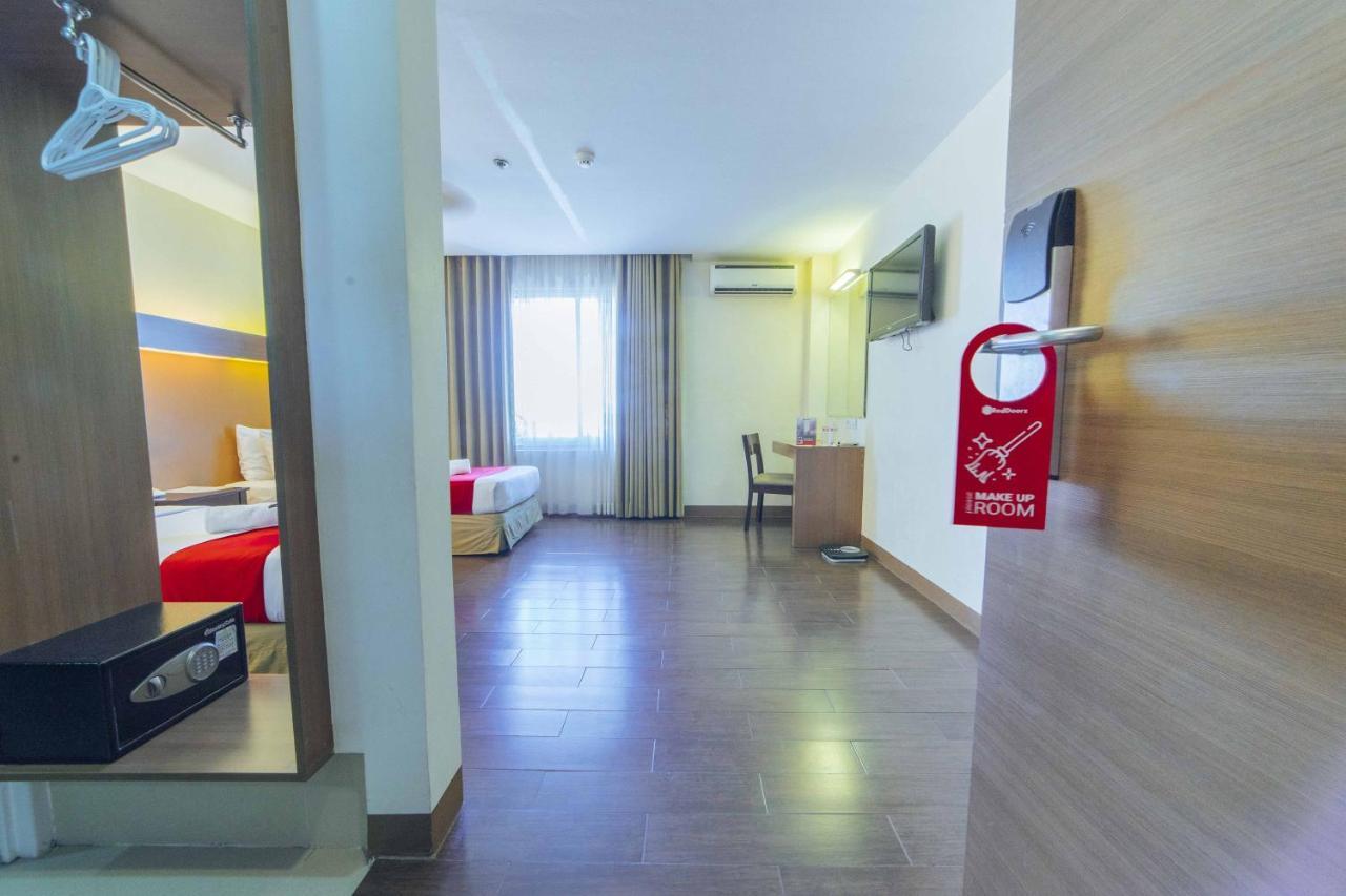 Reddoorz Premium @ The Ritz Garden Oases Ξενοδοχείο Davao City Εξωτερικό φωτογραφία
