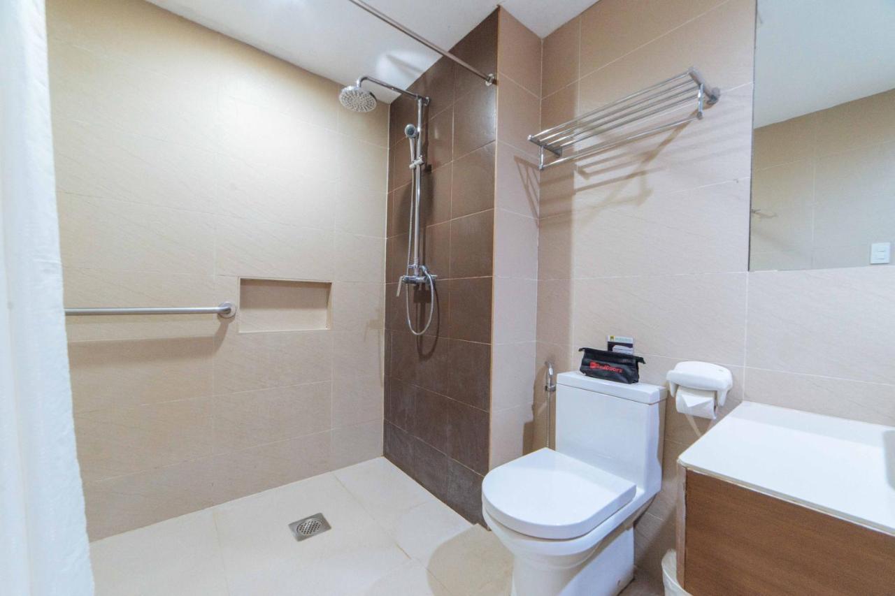 Reddoorz Premium @ The Ritz Garden Oases Ξενοδοχείο Davao City Δωμάτιο φωτογραφία