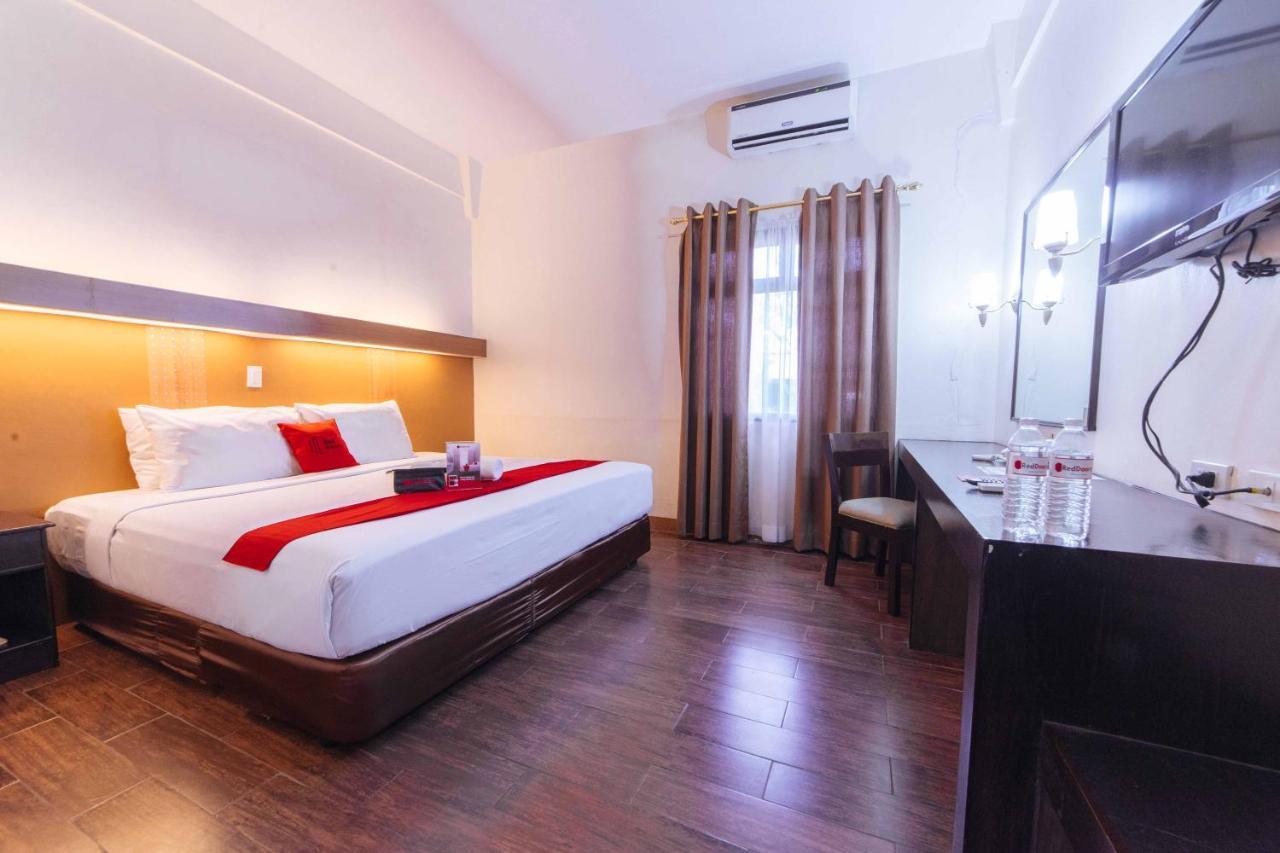 Reddoorz Premium @ The Ritz Garden Oases Ξενοδοχείο Davao City Εξωτερικό φωτογραφία