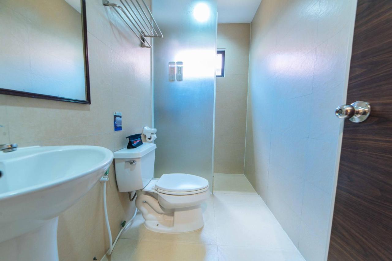 Reddoorz Premium @ The Ritz Garden Oases Ξενοδοχείο Davao City Εξωτερικό φωτογραφία